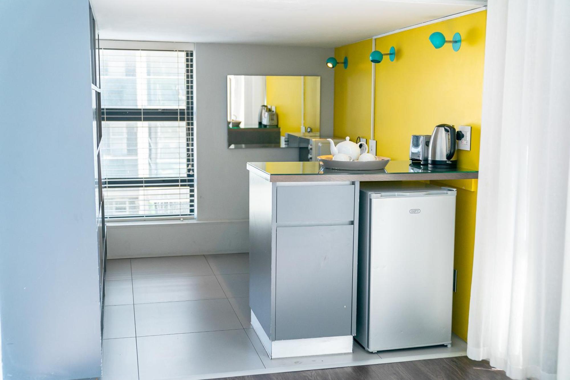 Mojo Hotel & Market Cape Town Room photo